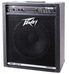 ベースアンプ　PEAVEY